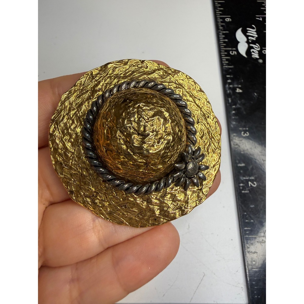 Vintage Gold Tone Textured Straw Hat Brooch Pin with Silver Tone Rope Detail